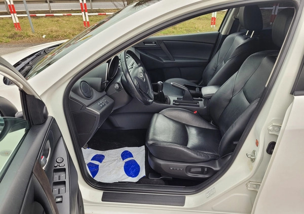 Mazda 3 cena 24900 przebieg: 184000, rok produkcji 2009 z Gniezno małe 277